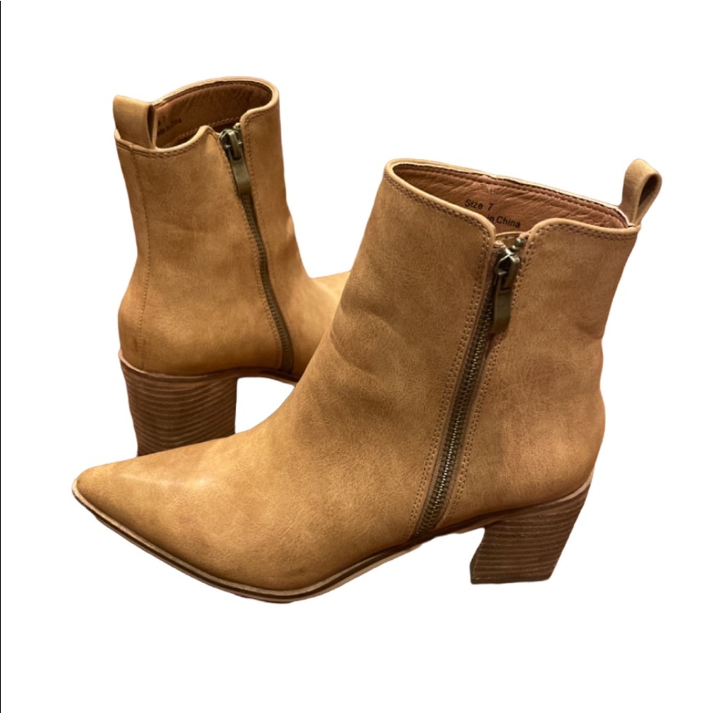 Women’s CCOCCI Booties Size 7